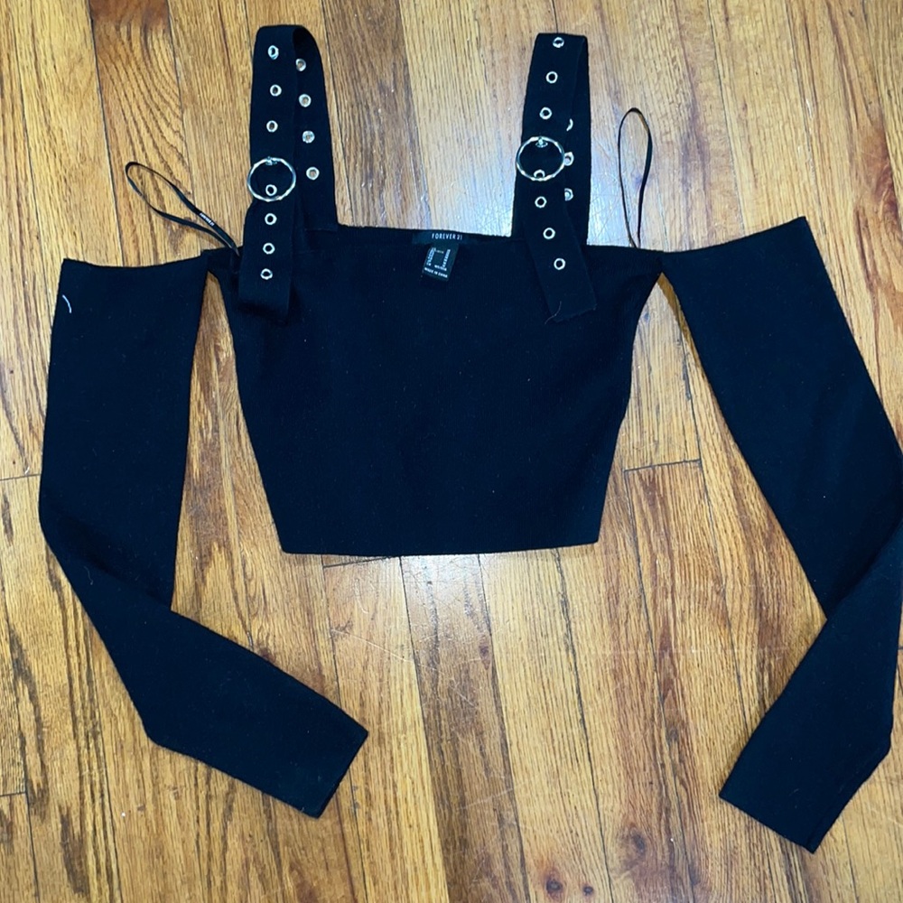 Off the shoulder F21 crop top